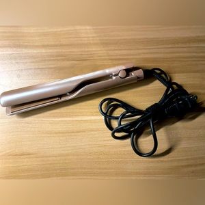 TYME HAIR IRON